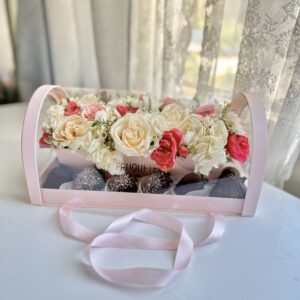 Chocolate Covered Strawberry - Wedding Gifts | Fruquet LA