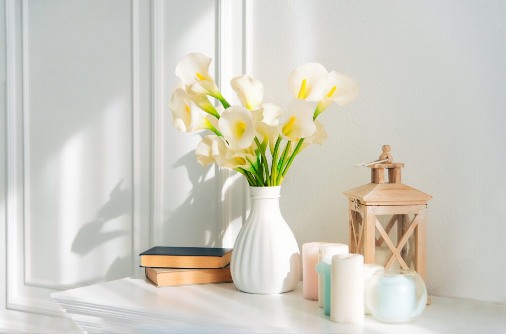 Soft,Home,Decor,,White,Jug,,Vase,With,White,And,Yellow