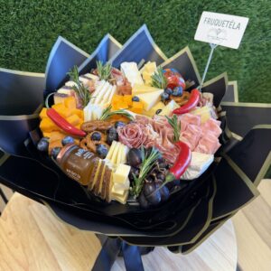 Home 14 CHARCUTERIE ROUND BOUQUET